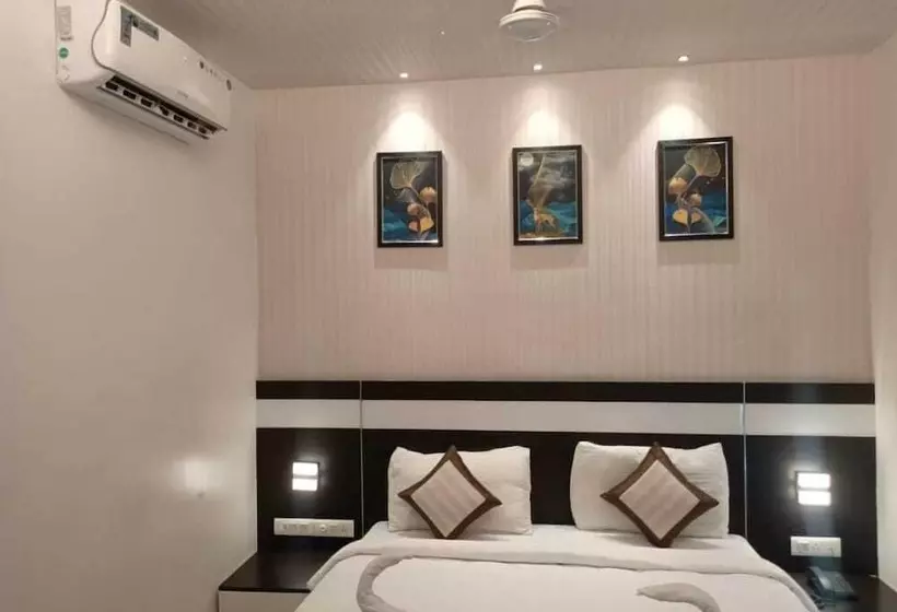 Aamiaismajoitus (B&B) Yuvraj Palace Inn