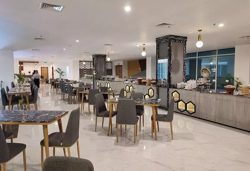 Unhas Hotel & Convention