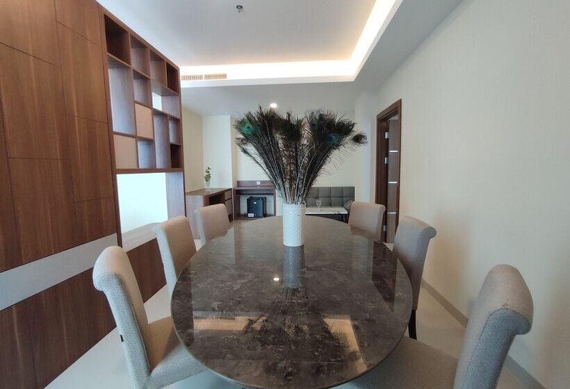 Unhas Hotel & Convention