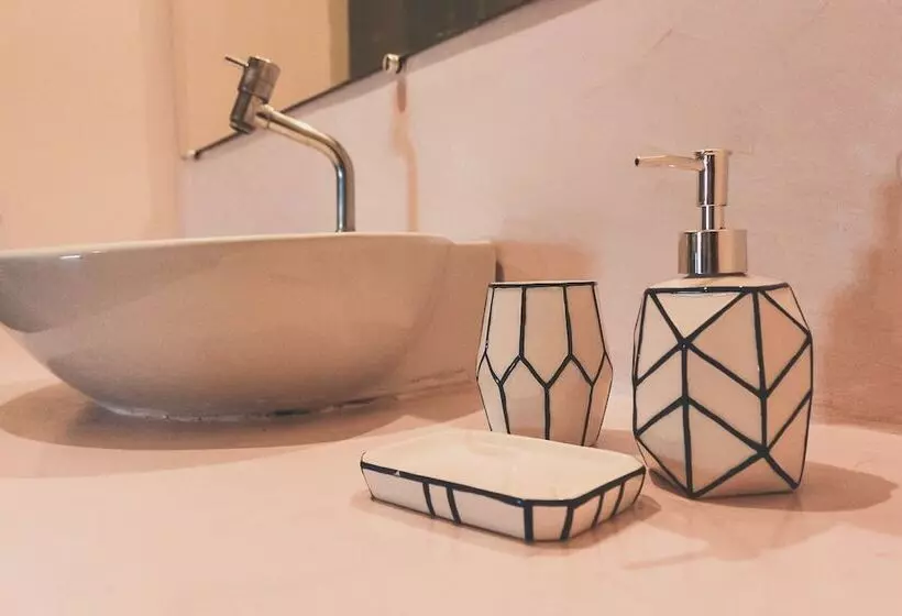 Majatalo Maravista Guest House