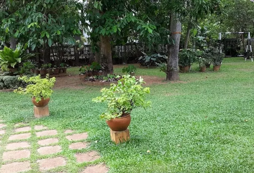 Majatalo Arangala Bungalow