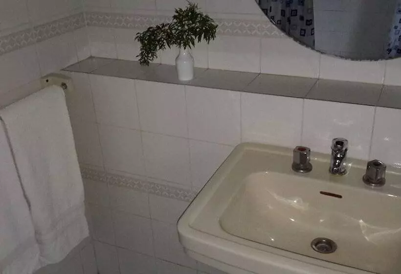 Majatalo Arangala Bungalow