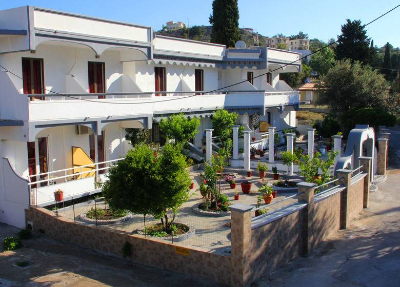 בית מלון כפרי Dimitra Sun