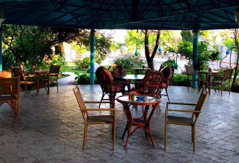 בית מלון כפרי Dimitra Sun