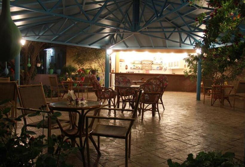 בית מלון כפרי Dimitra Sun