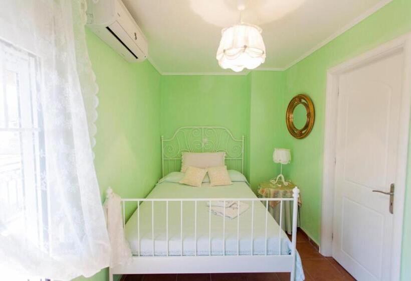 فندق Ionio Gastronomy Suites