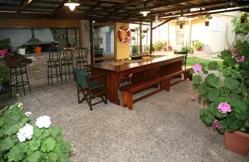 ホテル Ionio Gastronomy Suites