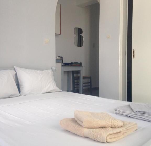 Hotel Pigasos Studios