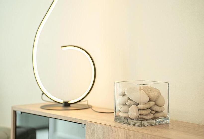 בית מלון כפרי The L Suites & Apartments