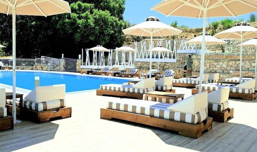 בית מלון כפרי The L Suites & Apartments