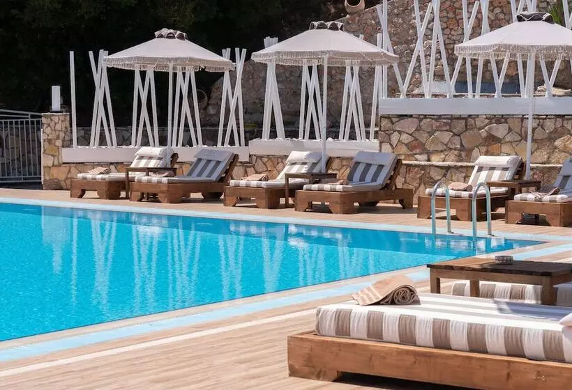 هتل روستایی The L Suites & Apartments