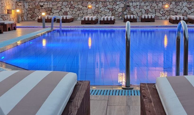 בית מלון כפרי The L Suites & Apartments