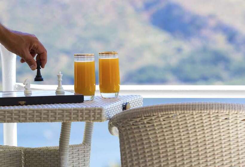 בית מלון כפרי The L Suites & Apartments