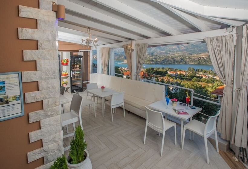 בית מלון כפרי The L Suites & Apartments