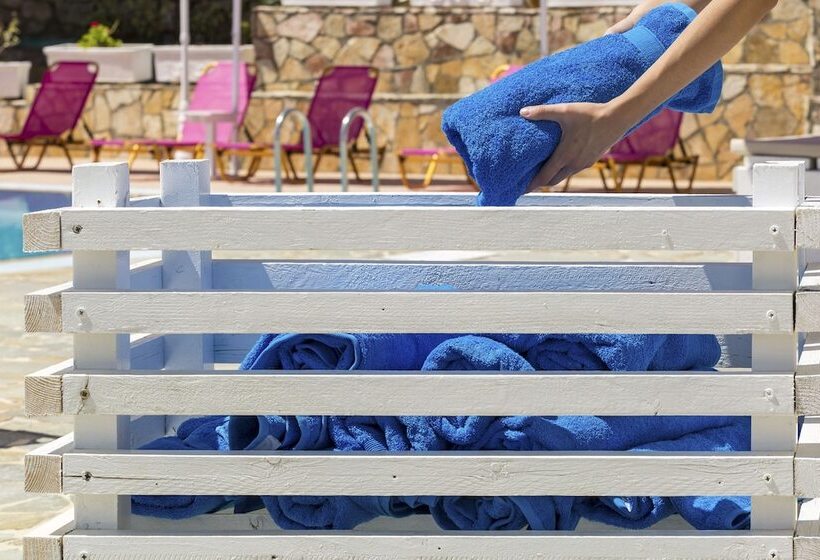 בית מלון כפרי The L Suites & Apartments