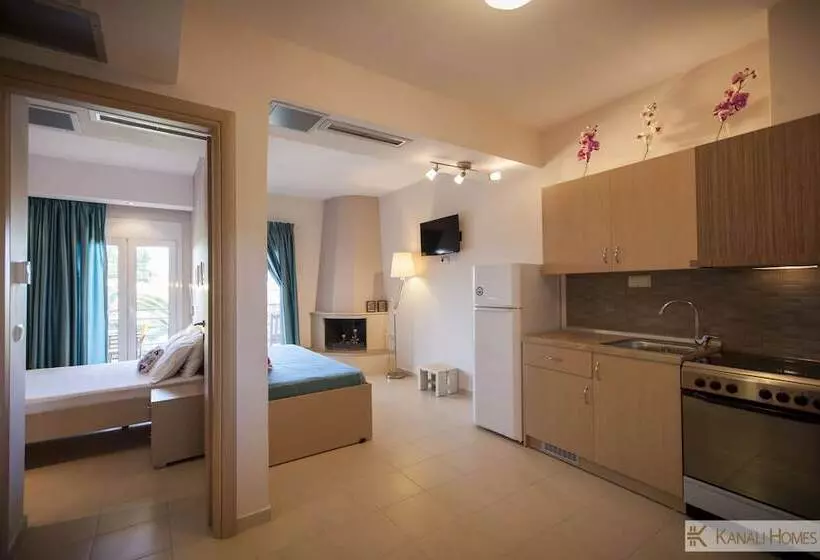 Kanali Homes