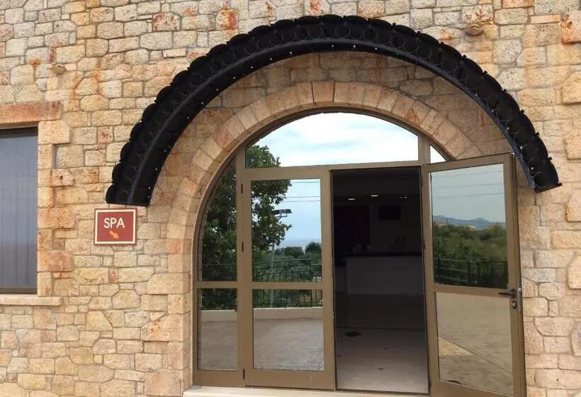 Kolokotronis Hotel & Spa