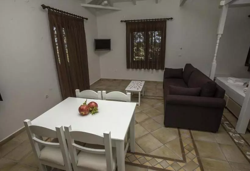 Kolokotronis Hotel & Spa