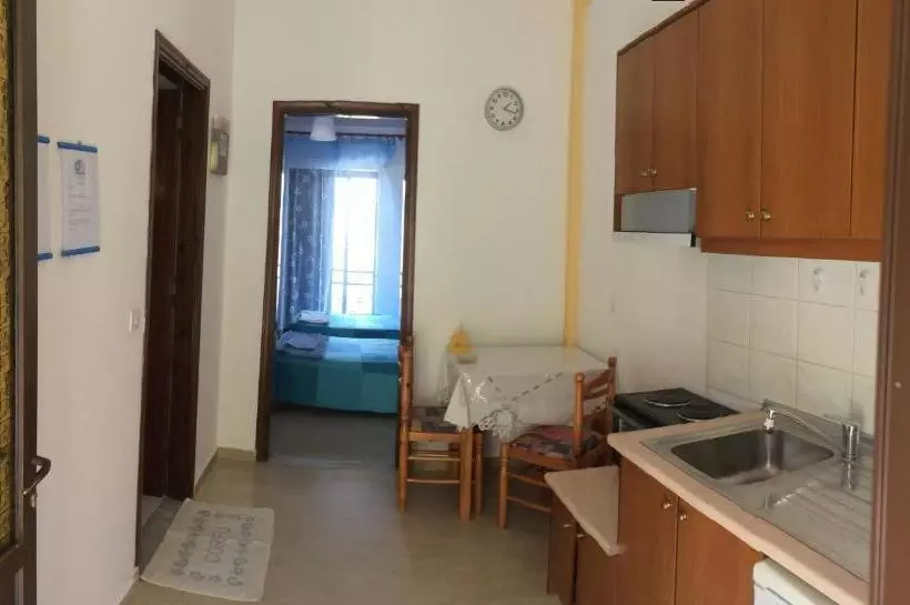 Makis Apartments