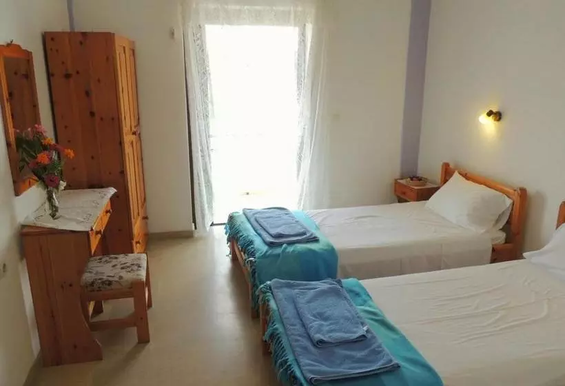 Makis Apartments