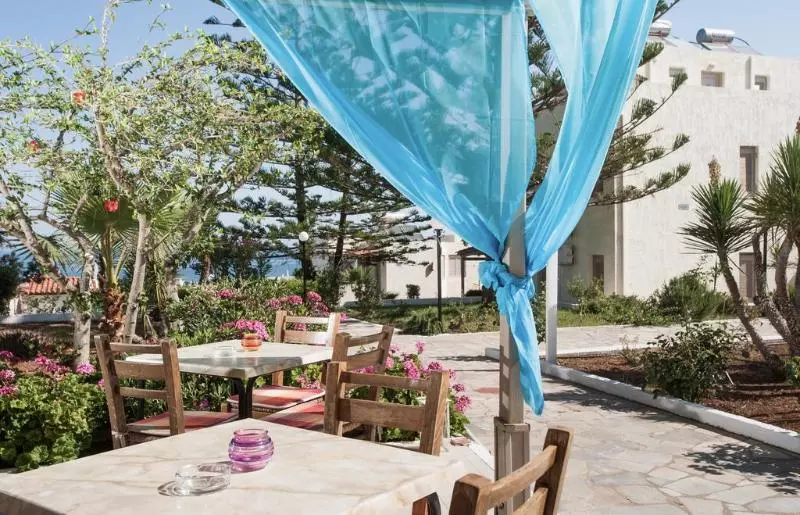 Panorama Seaview Studios & Apartments