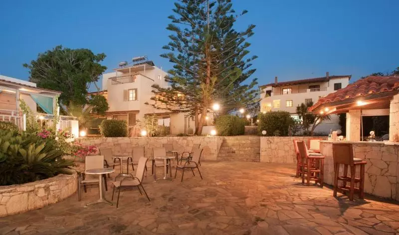 Panorama Seaview Studios & Apartments