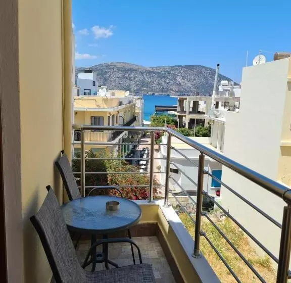 پانسیون Avra Rooms