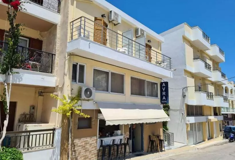 پانسیون Avra Rooms
