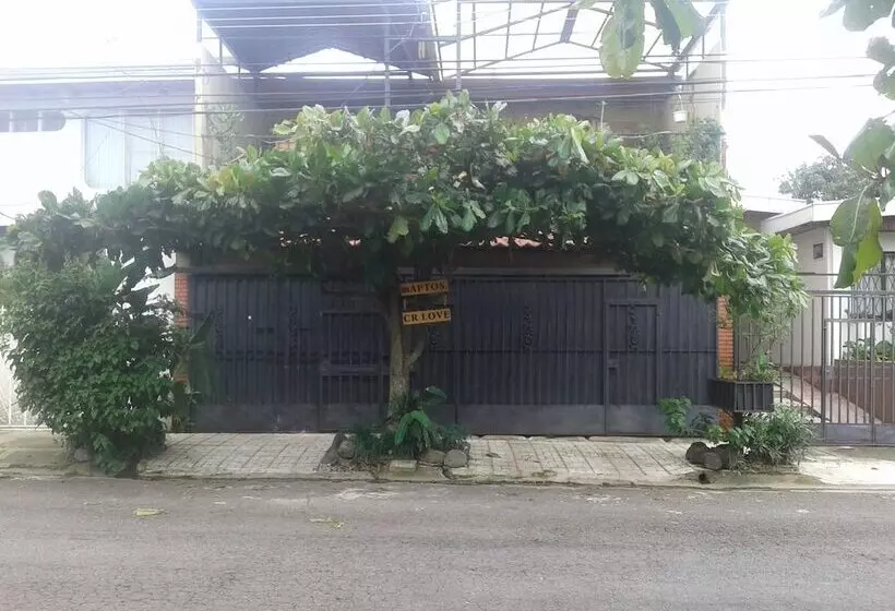 Costa Rica Love Apartments & Rooms   Hostel