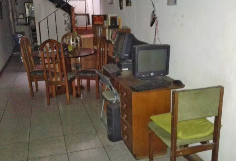 Costa Rica Love Apartments & Rooms   Hostel