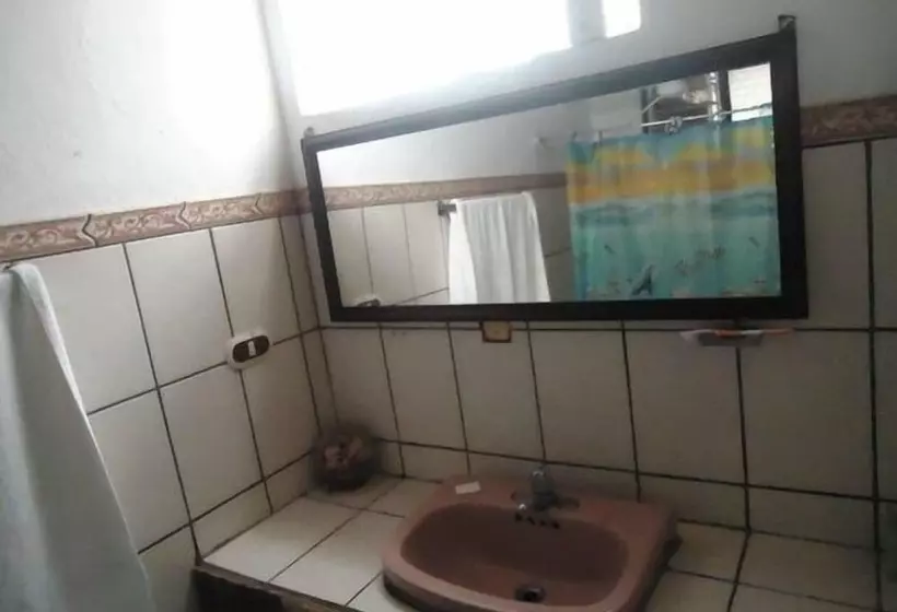 Costa Rica Love Apartments & Rooms   Hostel