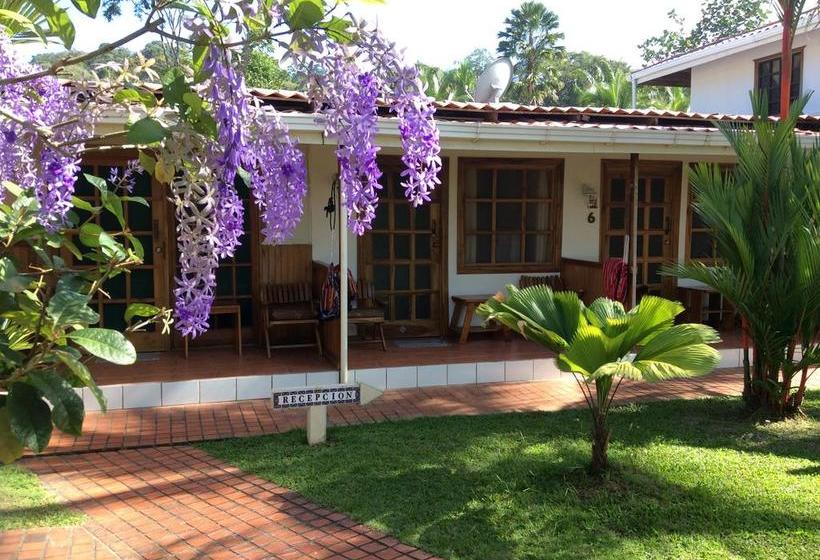 هتل Cabinas Tropical