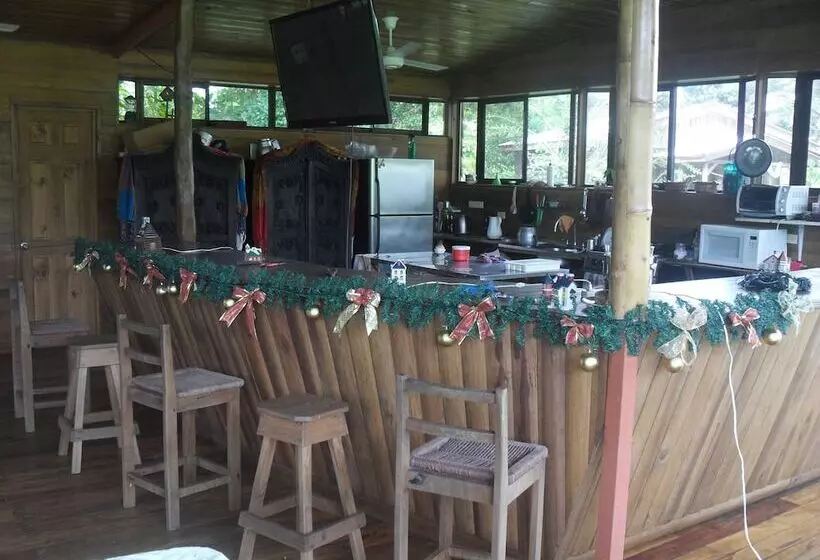 هتل Caño Negro Wetlands Lodge