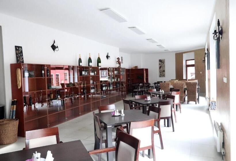 בית מלון כפרי Corona