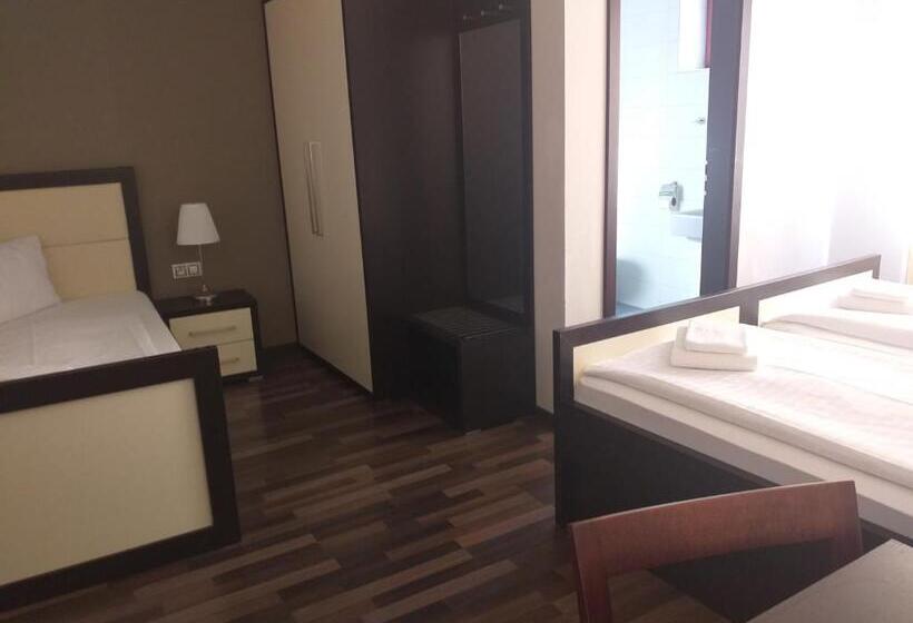 בית מלון כפרי Corona