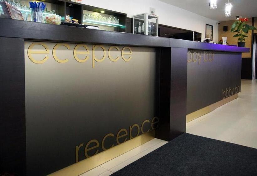 בית מלון כפרי Corona