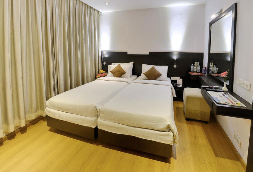 בית מלון כפרי Gokulam Park