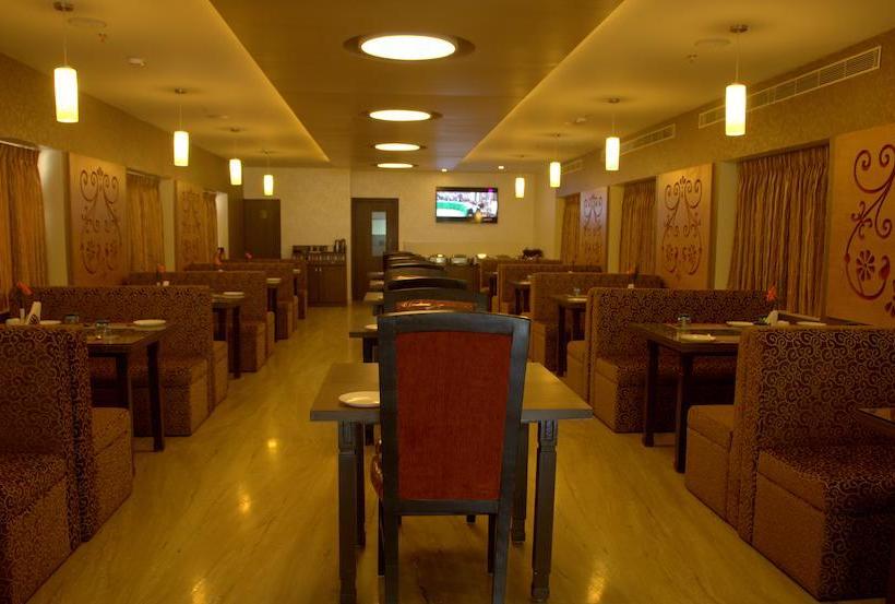 בית מלון כפרי Gokulam Park