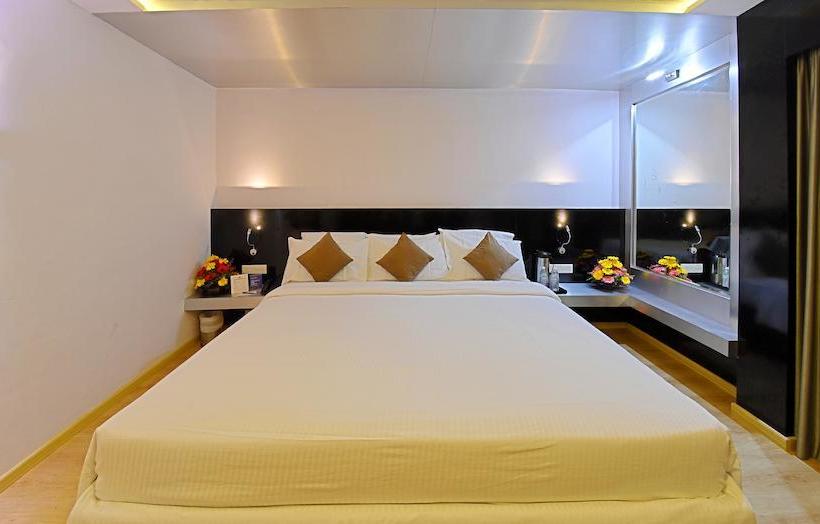 בית מלון כפרי Gokulam Park