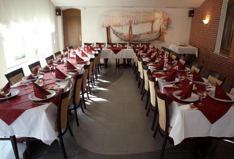 בית מלון כפרי Green Gondola