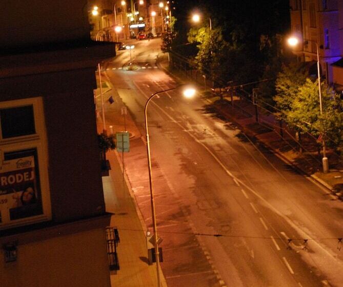 فندق Hostel Foster