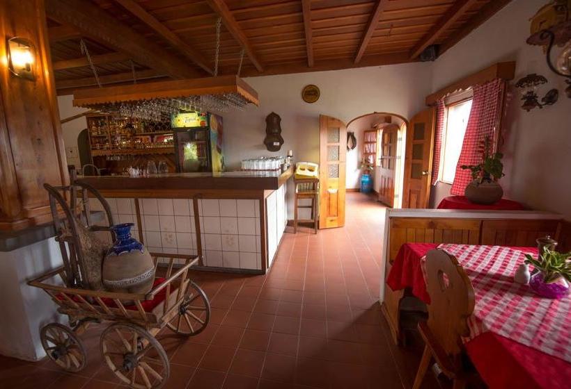 בית מלון כפרי Los Héroes