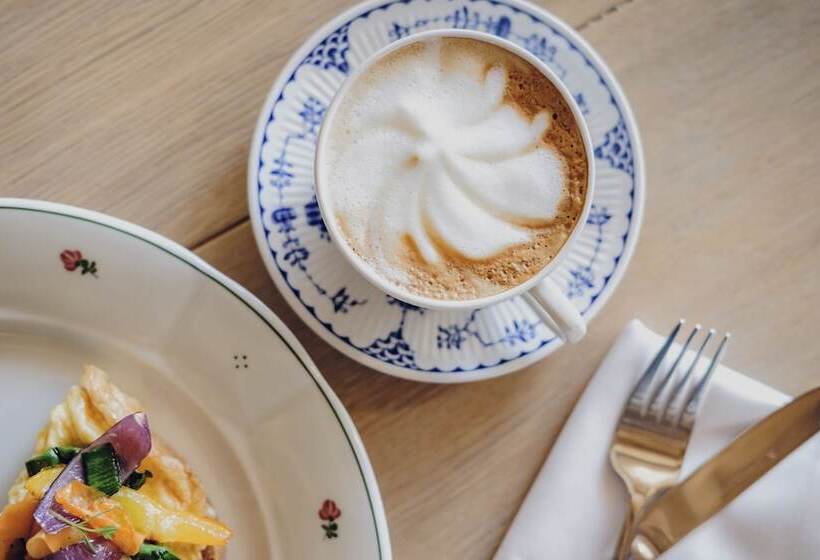 فندق Monastery Garden Bistro & Rooms