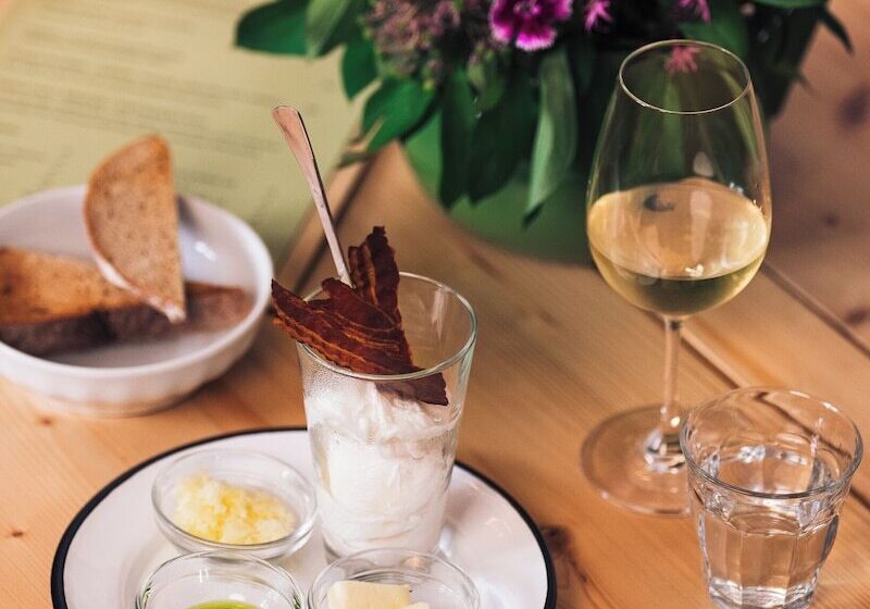 فندق Monastery Garden Bistro & Rooms