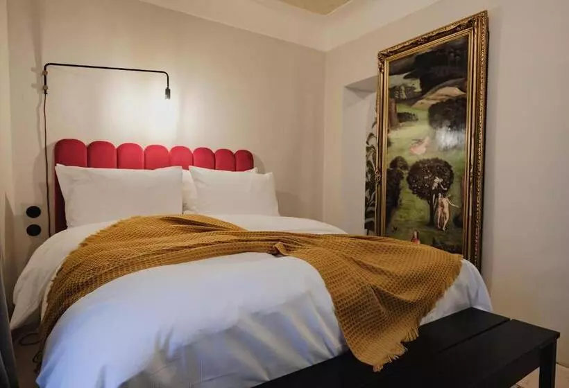 هتل Monastery Garden Bistro & Rooms