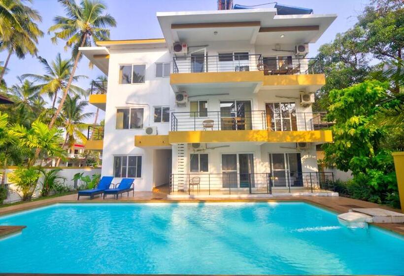 בית מלון כפרי Rainforest Enclave, Arpora   10 Mins To Baga Beach