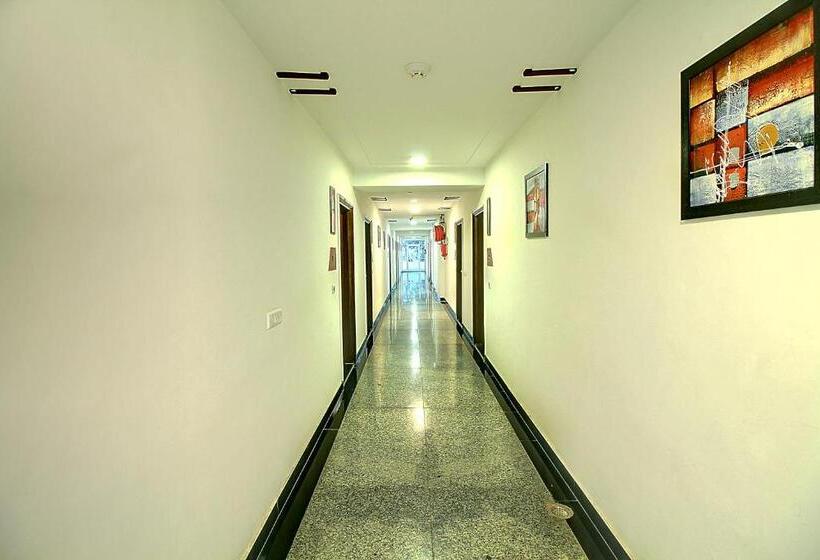 Hotell Staayz Premium Gurgaon