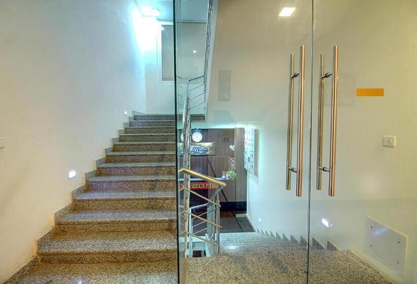 Hotell Staayz Premium Gurgaon