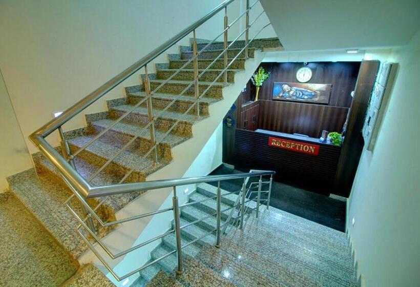 Hotell Staayz Premium Gurgaon