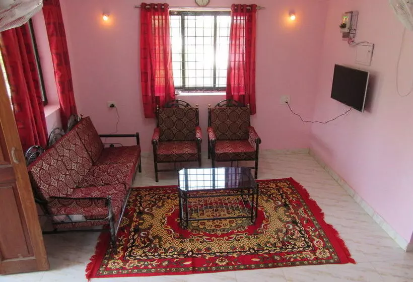 Majatalo Mandrem Beach Guest House Goa